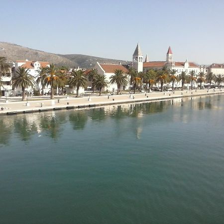 Apartment Meri Trogir Exterior photo