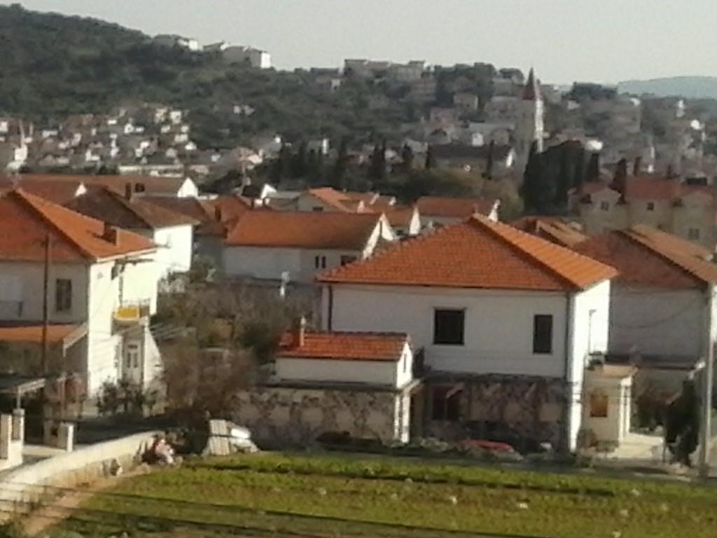 Apartment Meri Trogir Exterior photo