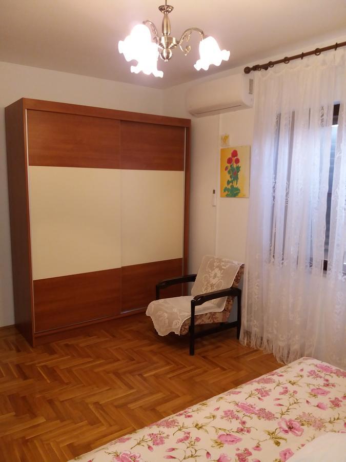 Apartment Meri Trogir Exterior photo