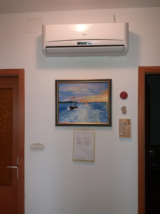 Apartment Meri Trogir Exterior photo